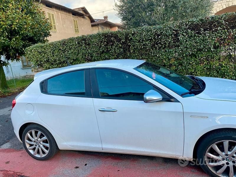 Usata Alfa Romeo Giulietta 120 CV (88 kW) 2017 Bianco Utilitaria