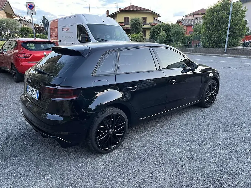 Usata Audi A3 Ambition 105 CV (77 kW) 2013 Nero Berlina