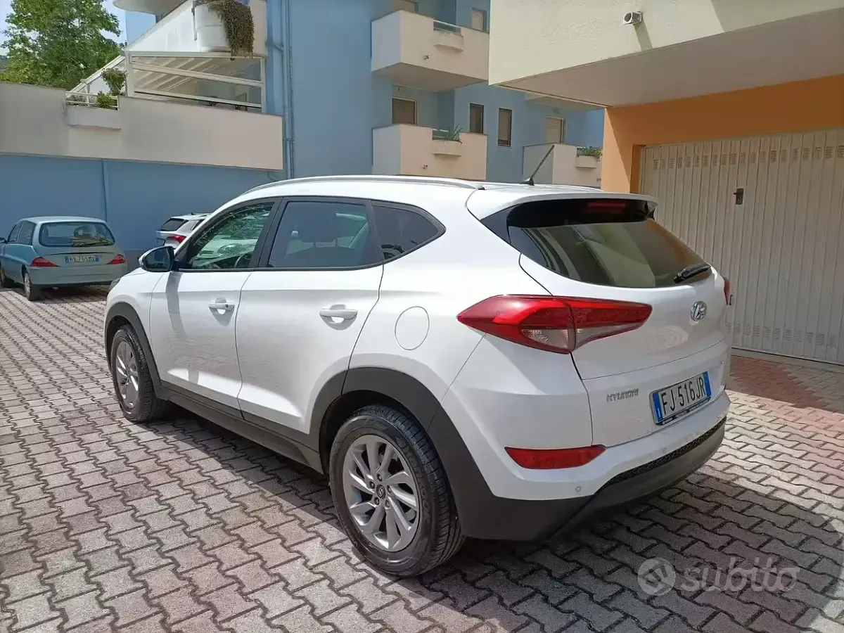Usata Hyundai Tucson 116 CV (85 kW) 2017 Bianco SUV