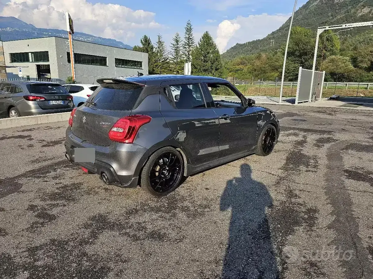 Usata Suzuki Swift Sport 140 CV (102 kW) 2018 Grigio Utilitaria