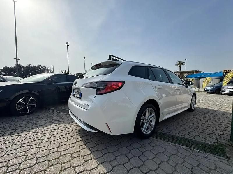 Usata Toyota Corolla Business Edition 98 CV (72 kW) 2022 Bianco Station wagon