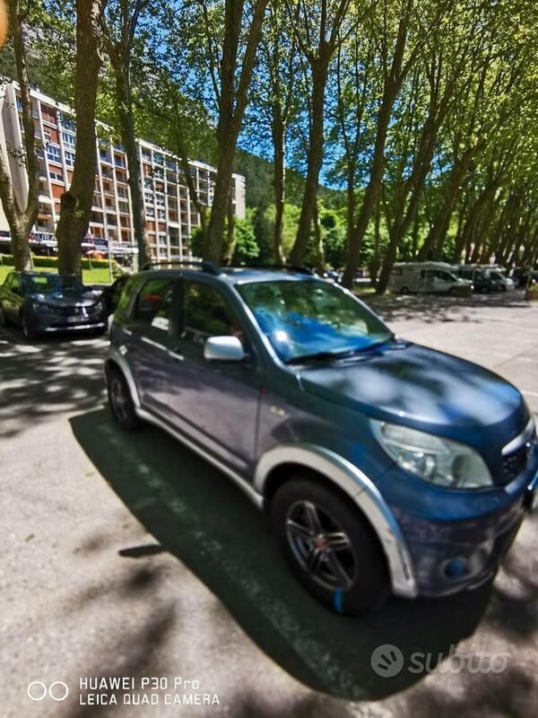Usata Daihatsu Terios 105 CV (77 kW) 2011 SUV