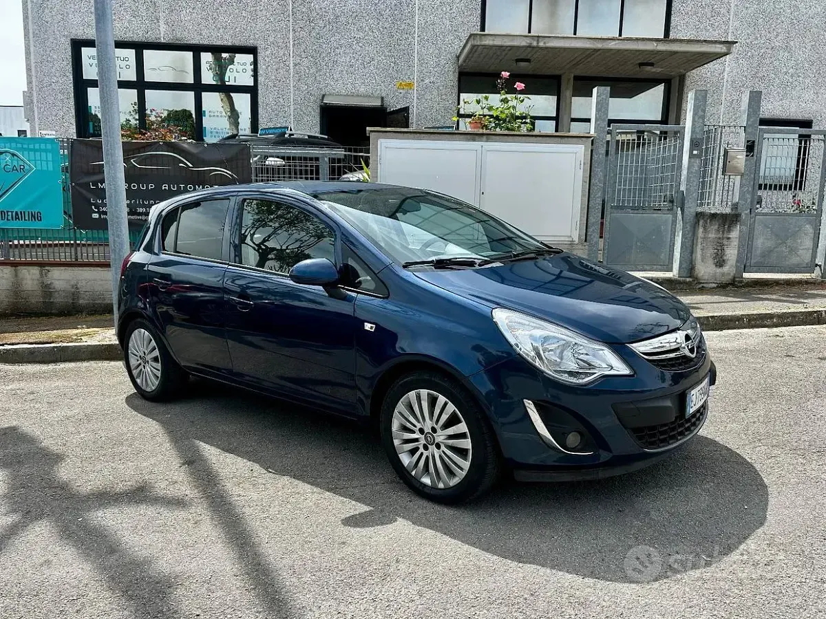 Usata Opel Corsa 86 CV (63 kW) 2012 Bianco Utilitaria