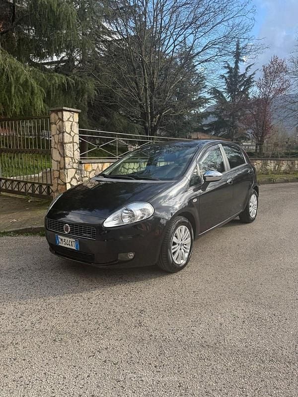 Usata Fiat Grande Punto 90 CV (66 kW) 2008 Nero Utilitaria