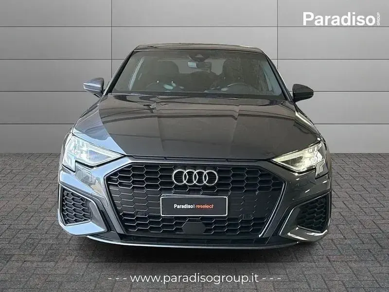 Usata Audi A3 Comfort 116 CV (85 kW) 2023 Grigio Berlina