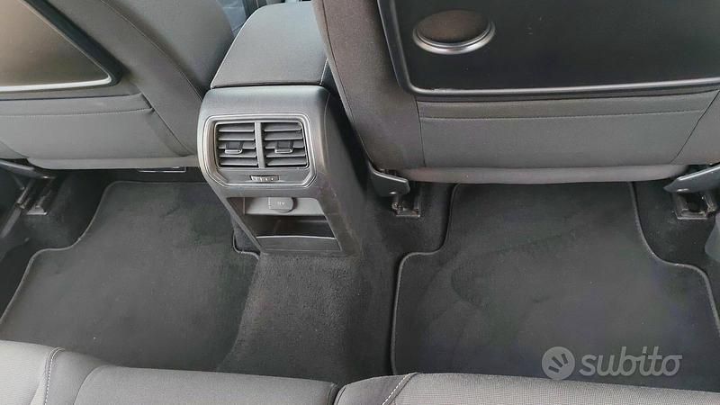 Usata VW Golf Sportsvan Executive 110 CV (80 kW) 2016 Grigio Monovolume