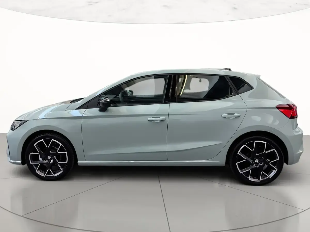 Nuova Seat Ibiza FR 95 CV (69 kW) 2026 Grigio oniric Utilitaria