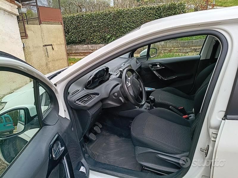 Usata Peugeot 208 2018 Bianco Utilitaria