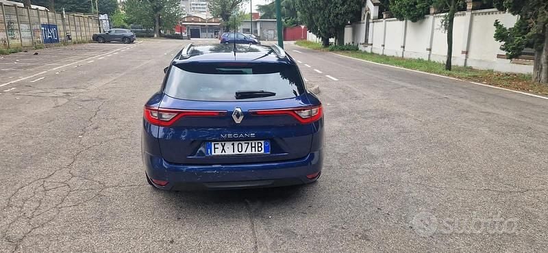 Usata Renault Mégane GrandTour 116 CV (85 kW) 2019 Blu Station wagon