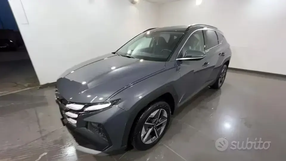Nuova Hyundai Tucson 179 CV (131 kW) 2025 Grigio SUV
