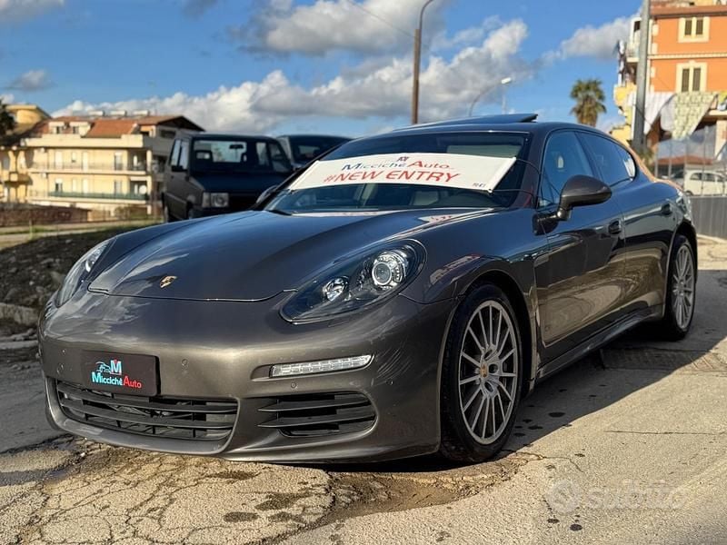 Usata Porsche Panamera Edition 300 CV (220 kW) 2015 Grigio Berlina