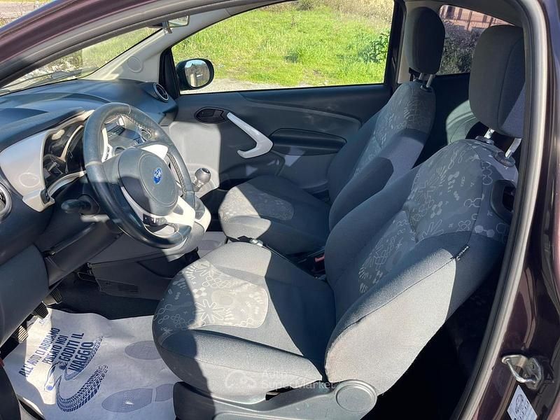 Usata Ford Ka Titanium 75 CV (55 kW) 2010 Marrone Utilitaria