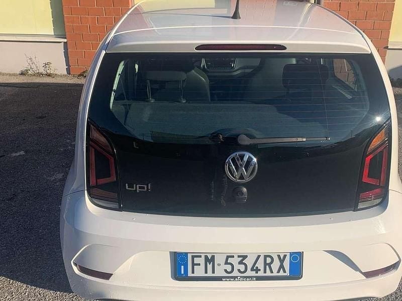 Usata VW up! 60 CV (44 kW) 2018 Bianco Utilitaria