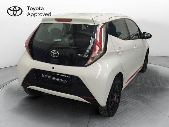 Usata Toyota Aygo X-play 69 CV (50 kW) 2016 Bianco Utilitaria
