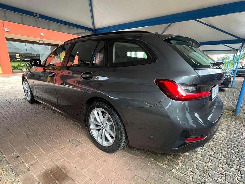 Usata BMW 318 Advantage 150 CV (110 kW) 2020 Grigio Station wagon