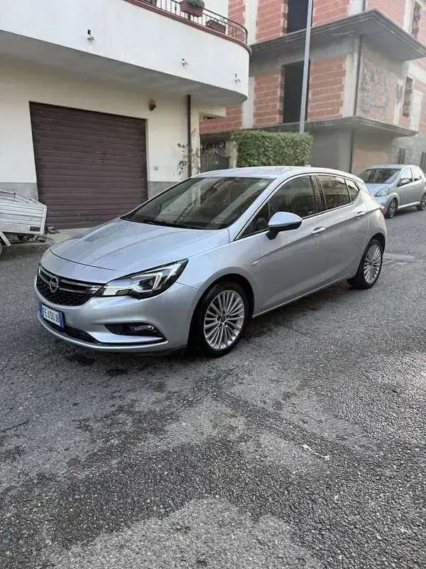 Usata Opel Astra Innovation 136 CV (100 kW) 2017 Berlina