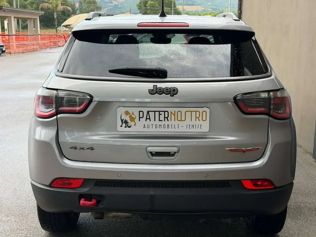 Usata Jeep Compass Trailhawk 170 CV (125 kW) 2019 Grigio SUV
