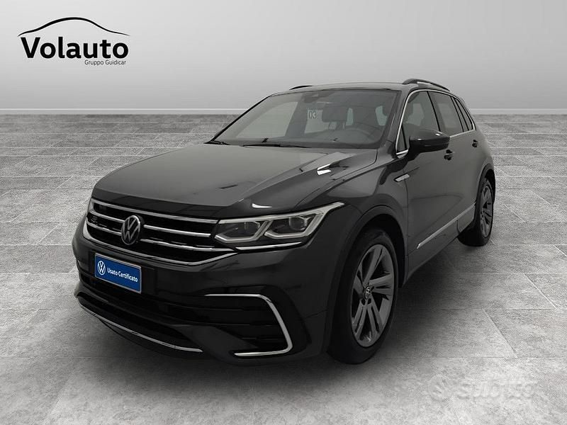 Usata VW Tiguan R-line 150 CV (110 kW) 2023 Grigio SUV