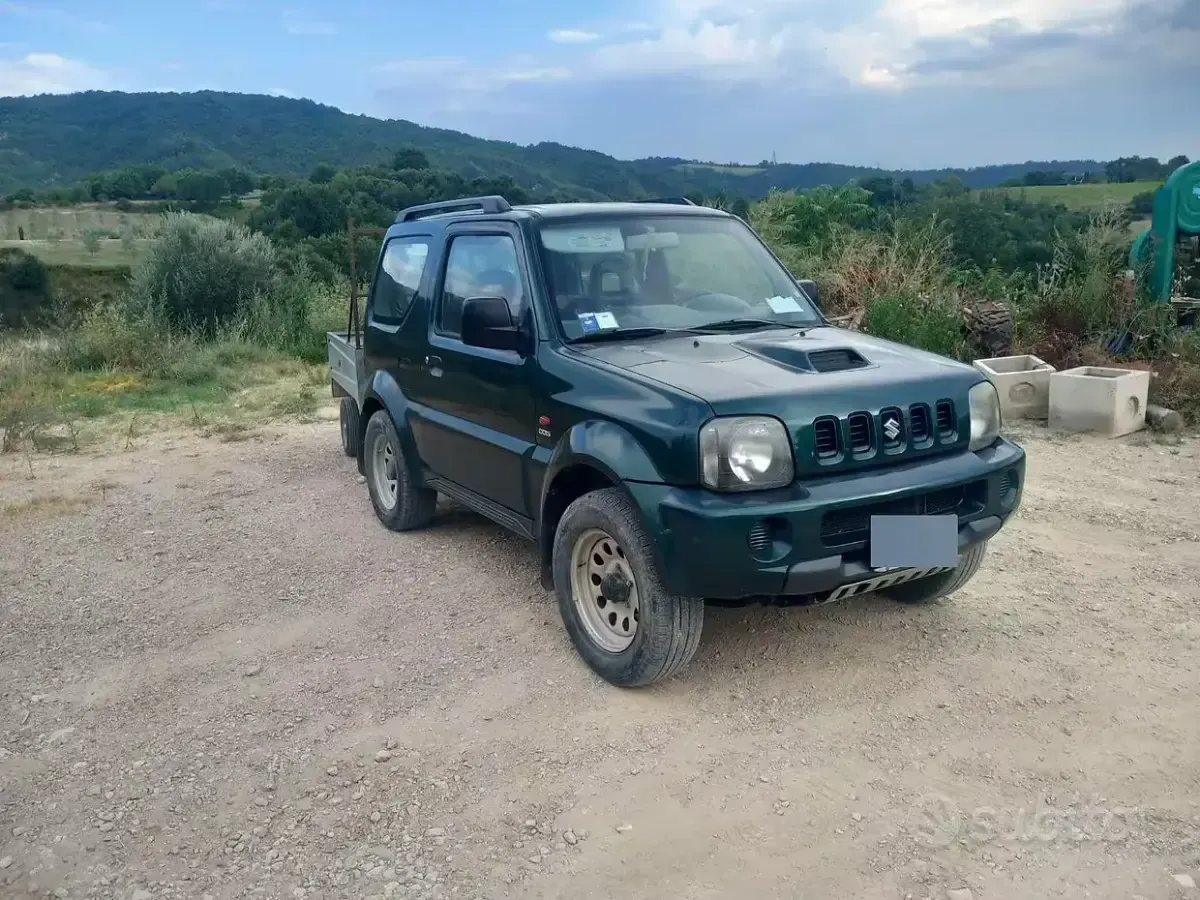 Usata Suzuki Jimny 65 CV (47 kW) 2005 Verde SUV