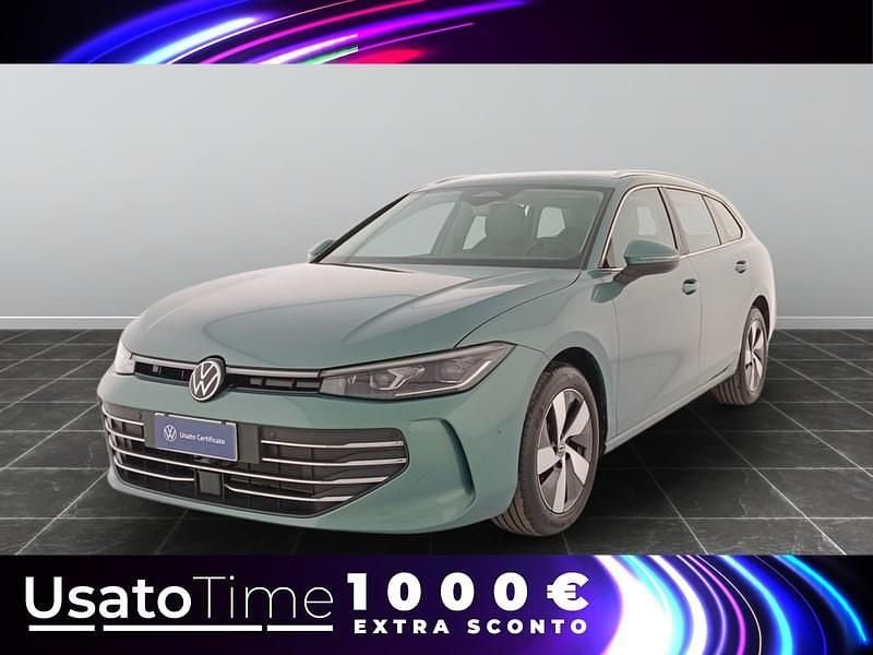 Verde Usata 2024 VW Passat Business Station wagon | 34.900 € (Super prezzo) - Immagine 1/4