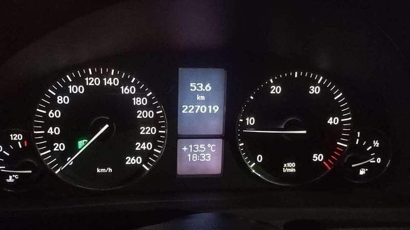 Usata Mercedes C220 Classic 150 CV (110 kW) 2007 Berlina