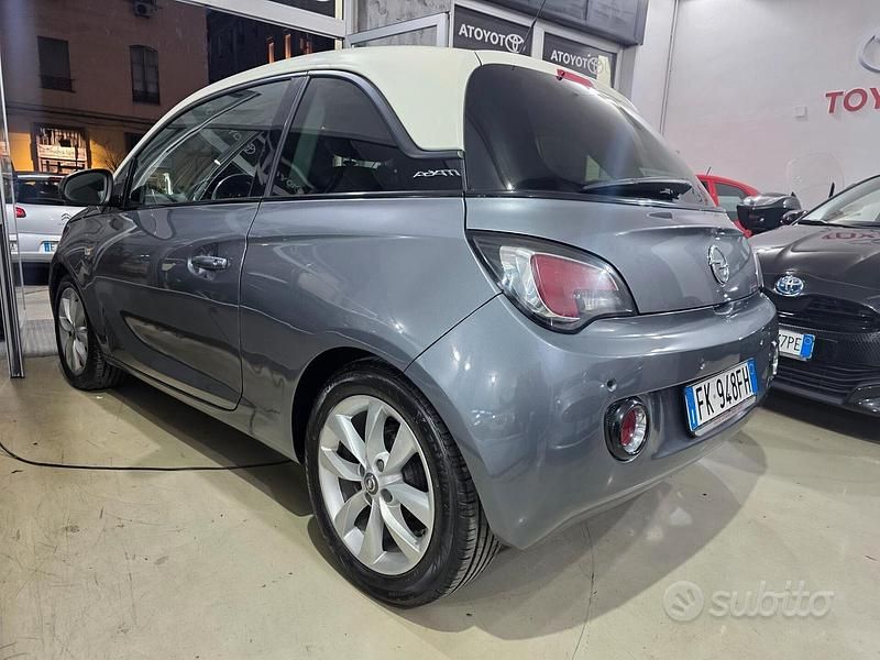 Usata Opel Adam Unlimited 69 CV (50 kW) 2017 Grigio Utilitaria