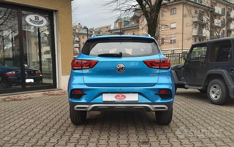 Usata MG ZS 106 CV (77 kW) 2024 Blu SUV