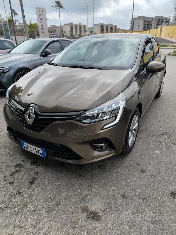 Usata Renault Clio V 116 CV (85 kW) 2020 Marrone Utilitaria