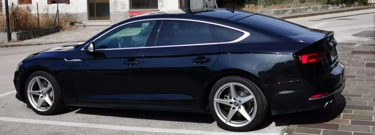 Usata Audi A5 Sportback Business 190 CV (139 kW) 2019 Nero Utilitaria