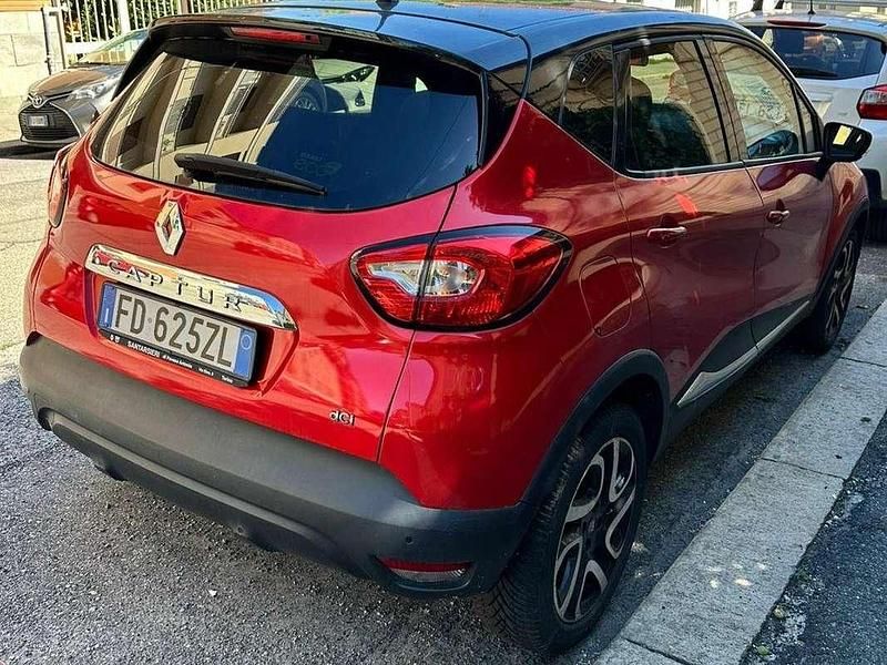 Usata Renault Captur Iconic 90 CV (66 kW) 2016 Rosso SUV