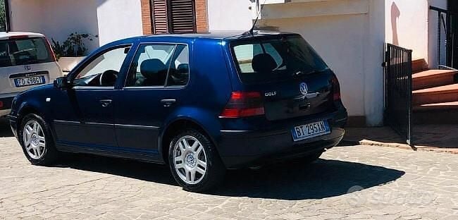 Usata VW Golf 2001 Berlina