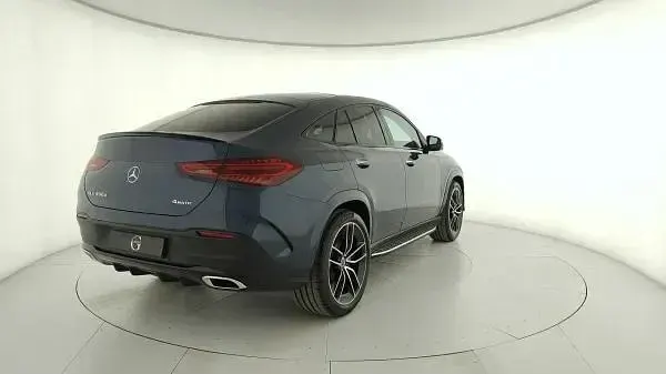 Nuova Mercedes GLE450 367 CV (269 kW) 2026 Blu sodalite SUV