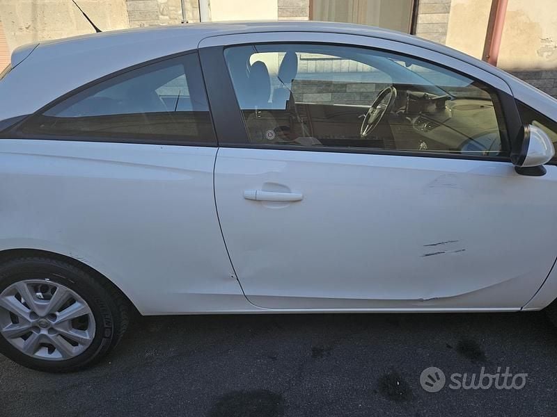 Usata Opel Corsa 75 CV (55 kW) 2015 Bianco Utilitaria
