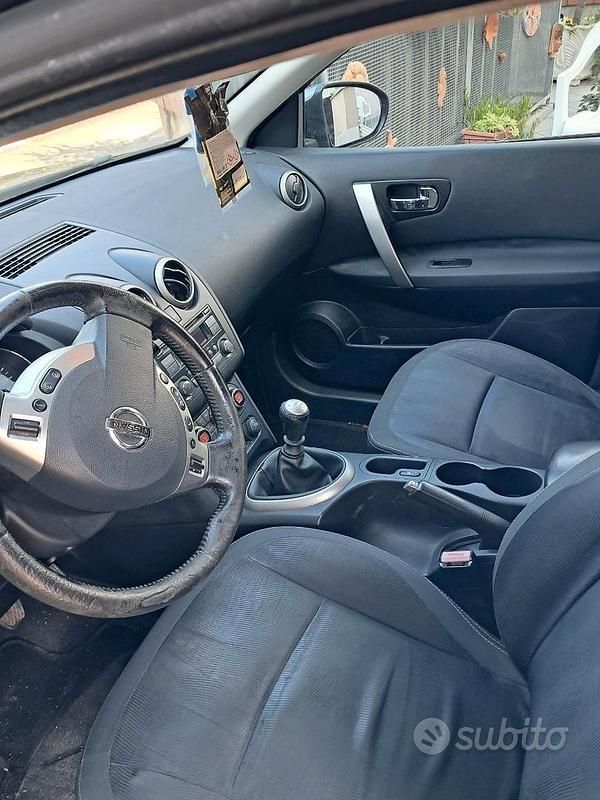 Usata Nissan Qashqai 115 CV (84 kW) 2011 Grigio SUV