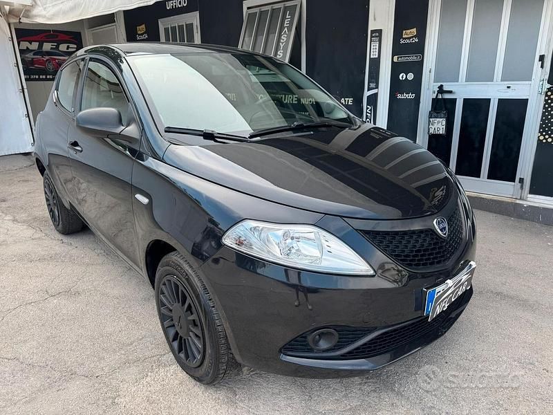 Nero Usata 2018 Lancia Ypsilon Gold Due volumi | 8900 € (Buon prezzo) - Immagine 1/4