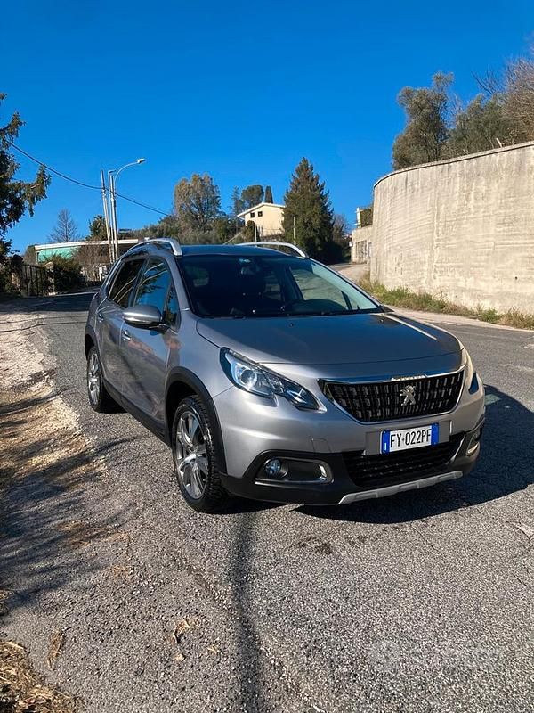 Usata Peugeot 2008 100 CV (73 kW) 2019 Grigio SUV