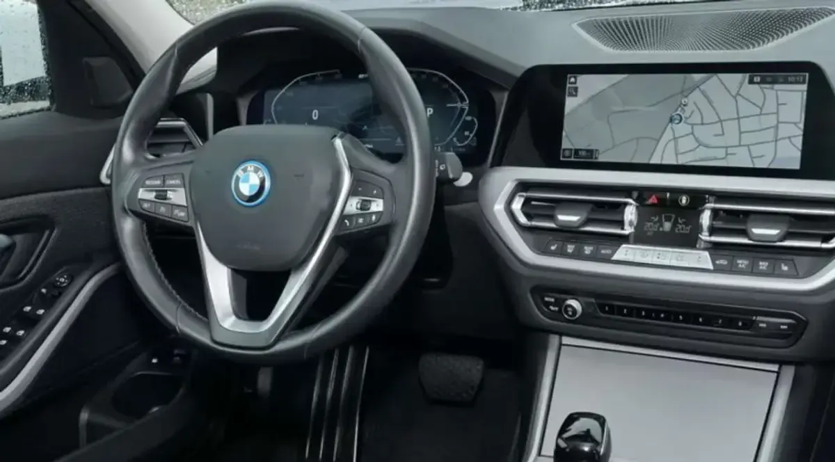 Usata BMW 330 Advantage 252 CV (185 kW) 2022 Bianco Station wagon
