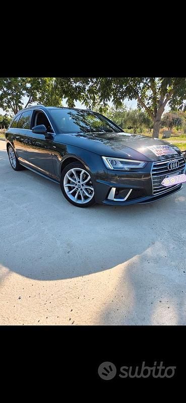 Usata Audi A4 S-Line 190 CV (139 kW) 2019 Grigio Station wagon