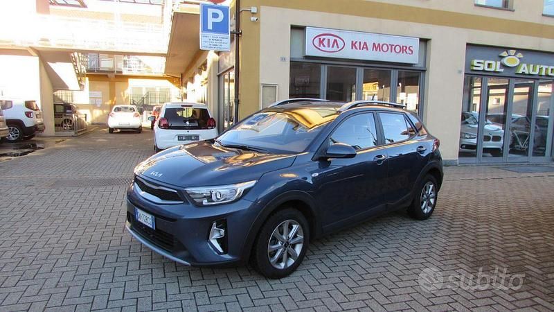 Blu Usata 2023 Kia Stonic Style SUV | 15.500 € (Cara) - Immagine 1/4