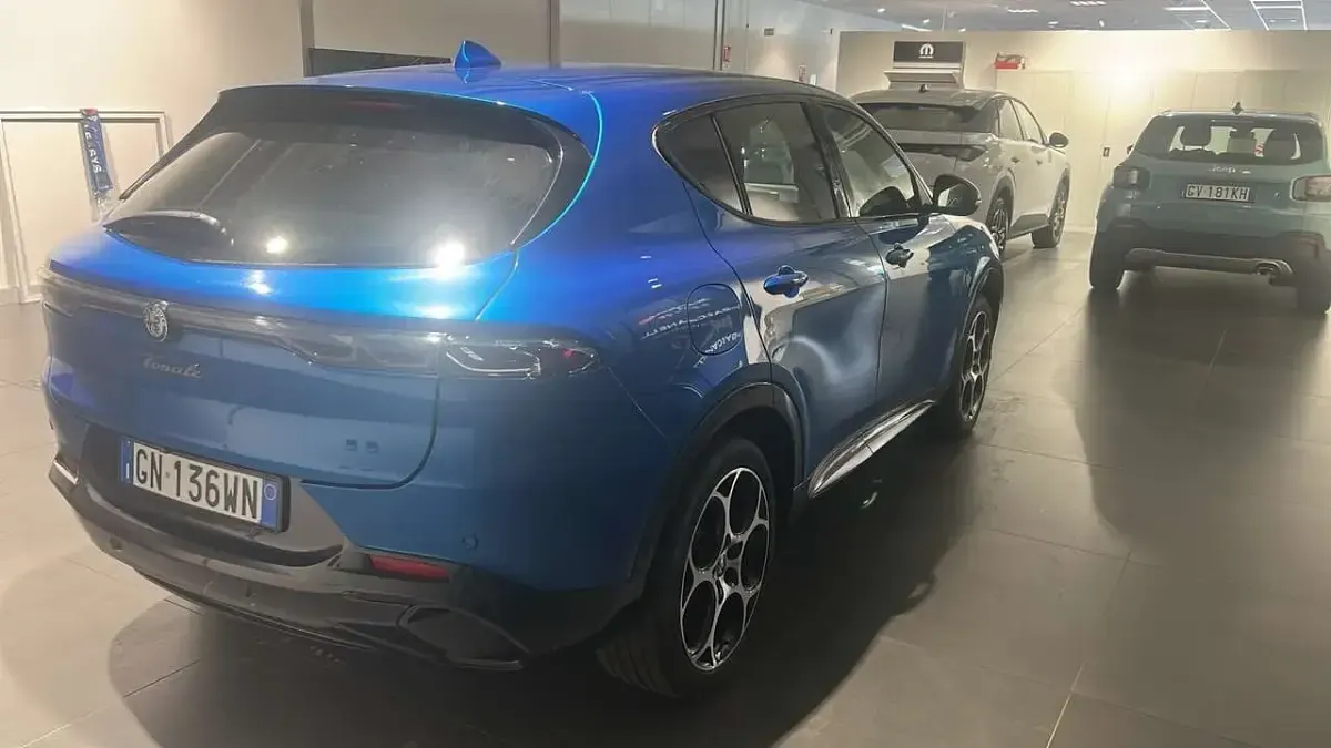 Usata Alfa Romeo Tonale Veloce 160 CV (117 kW) 2023 Blu/azzurro SUV
