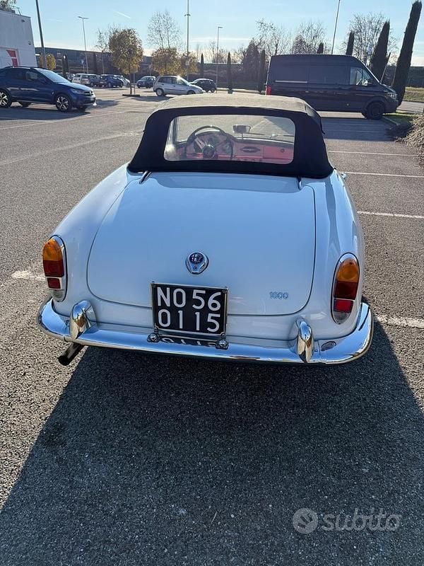 Usata Alfa Romeo Giulia Spider 1960 Bianco Cabrio