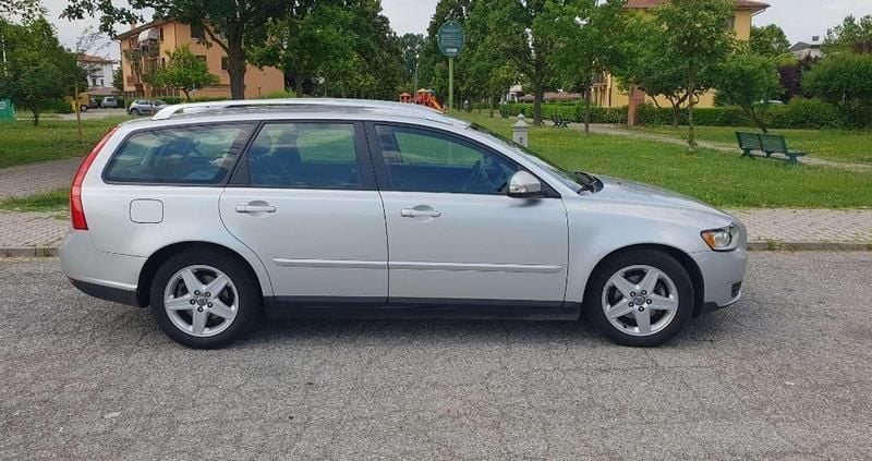 Usata Volvo V50 109 CV (80 kW) 2010 Argento Station wagon