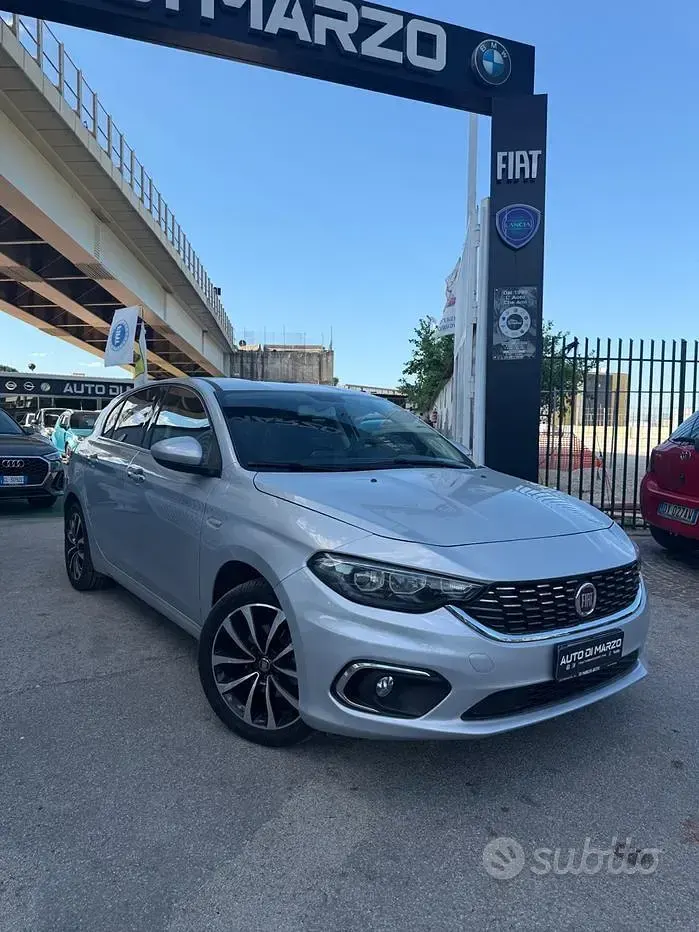Usata Fiat Tipo Opening Edition 120 CV (88 kW) 2016 Grigio Berlina