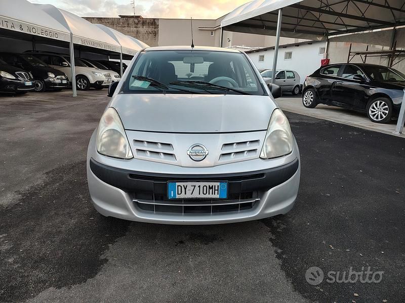 Usata Nissan Pixo 68 CV (50 kW) 2010 Grigio Utilitaria