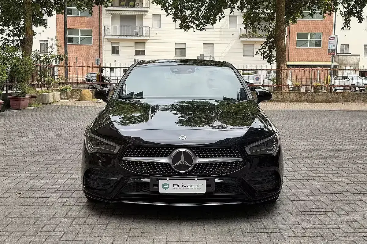 Usata Mercedes CLA200 Shooting Brake Premium 163 CV (119 kW) 2021 Nero Station wagon