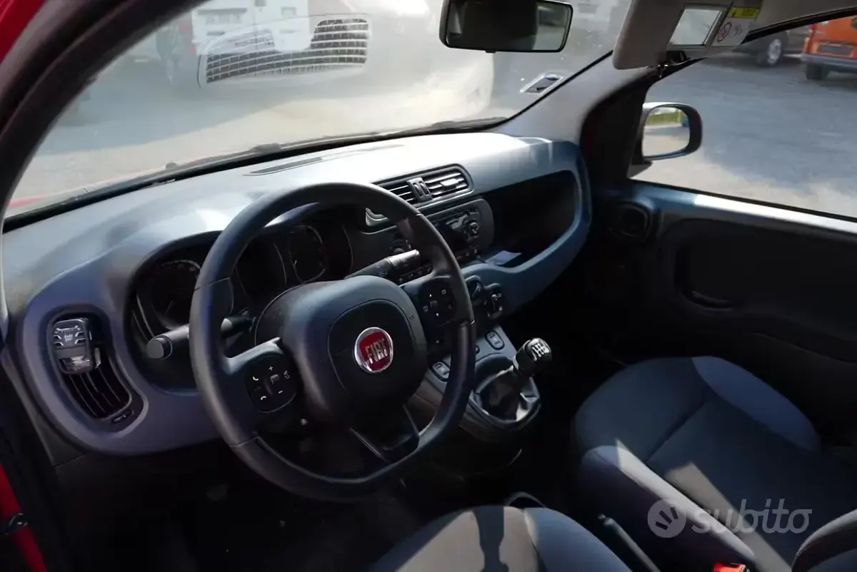 Usata Fiat Panda 4x4 85 CV (62 kW) 2019 Rosso Utilitaria