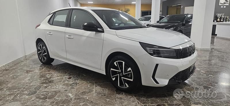 Usata Opel Corsa 100 CV (73 kW) 2025 Utilitaria