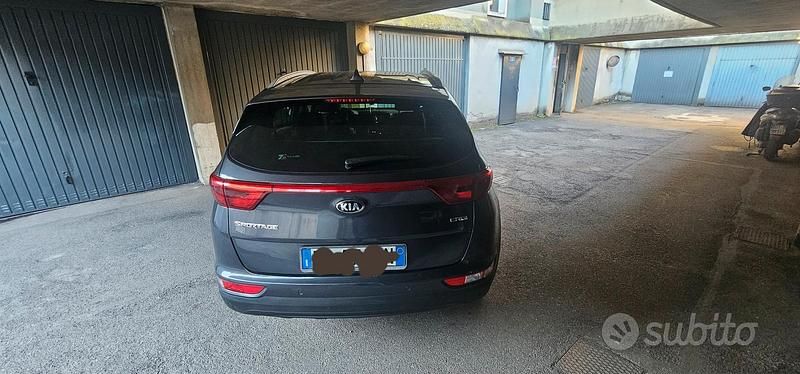 Usata Kia Sportage 116 CV (85 kW) 2017 Grigio SUV