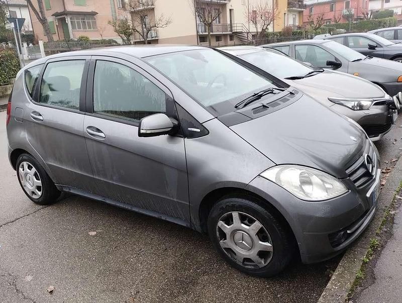 Usata Mercedes A160 Elegance 95 CV (69 kW) 2009 Argento Monovolume