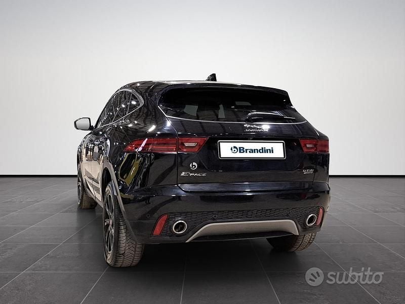 Usado Jaguar E-Pace SE 150 CV (110 kW) 2019 Negro SUV
